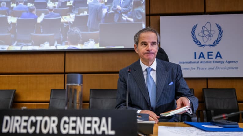 Director del OIEA asegura que inspeccionarán instalaciones nucleares de Irán