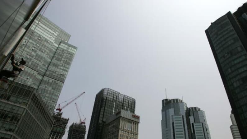 China presenta nuevos incentivos mientras empresas extranjeras trasladan inversiones a otros países