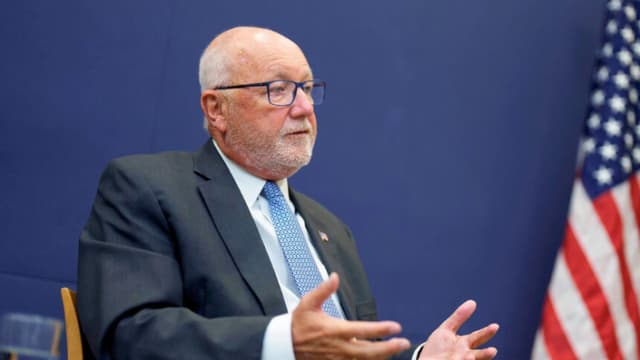 Embajador de EE. UU. dice que acuerdo del T-MEC sigue lejos antes de revisión del 1 de julio en 2026