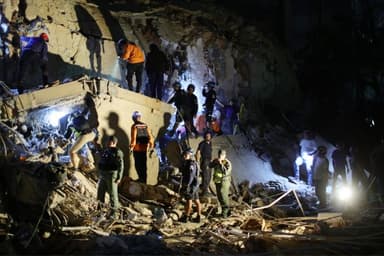 El mundo se solidariza con Venezuela: llegan equipos de rescate y ayuda humanitaria internacional