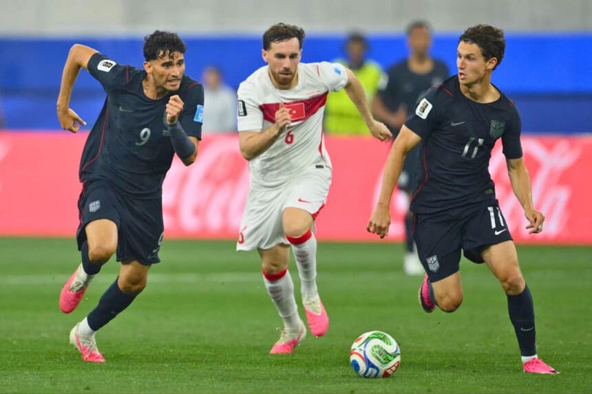 Profundidad y resistencia de EE. UU. se ponen a prueba en la derrota por 3-2 ante Turquía
