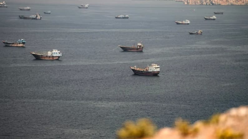 Irán reclama su derecho a controlar el estrecho de Ormuz tras ataque a un buque