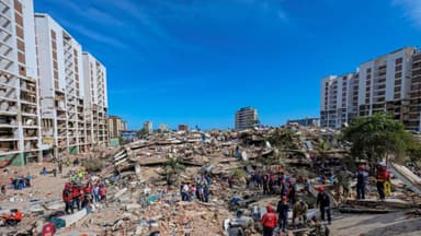Número de muertos por terremoto en Venezuela se acerca a 1500 mientras continúan las labores de rescate
