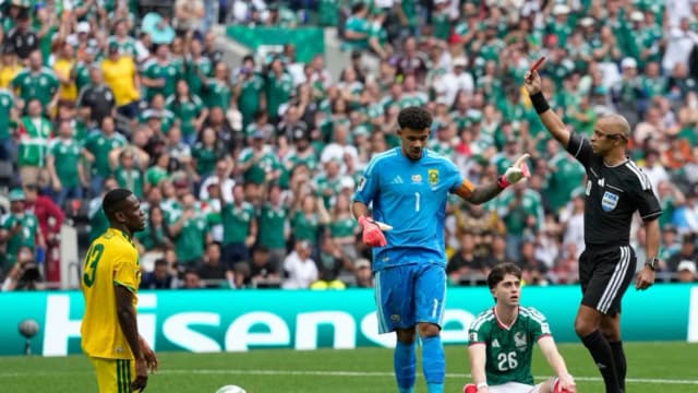 Una mirada histórica a las reglas más confusas y fascinantes del fútbol