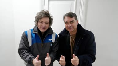 Milei respalda la candidatura presidencial de Flávio Bolsonaro en reunión en Buenos Aires