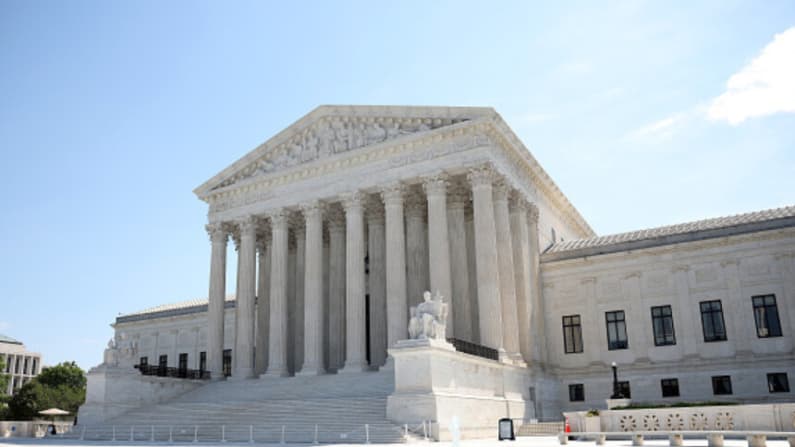 Corte Suprema concluirá su período con tres decisiones importantes