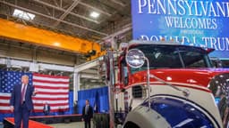 Estados Unidos primero: Frenemos la guerra económica contra millones de empleos manufactureros en EE. UU.