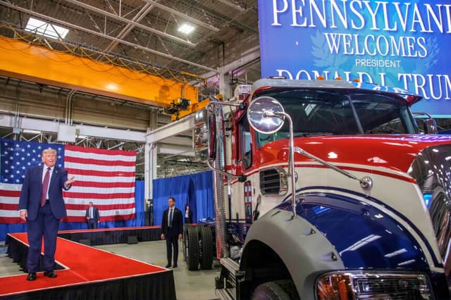 Estados Unidos primero: Frenemos la guerra económica contra millones de empleos manufactureros en EE. UU.
