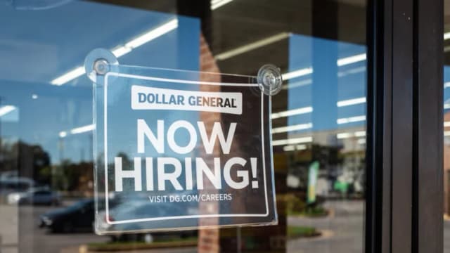 Desempleo en EE. UU. cae al 4.2 % con 57,000 nuevos empleos en junio