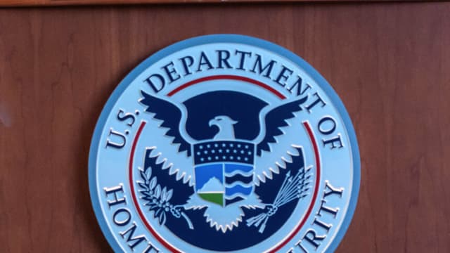 Indultan a inmigrante ilegal condenado por delito sexual una semana antes de su deportación