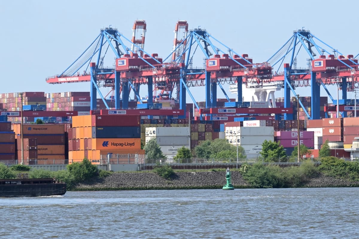 Exportaciones de Europa a EE. UU. caen, según informe