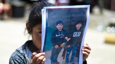 Guatemalteco responsable de la muerte de 53 inmigrantes en un trailer se declara culpable en EE. UU.