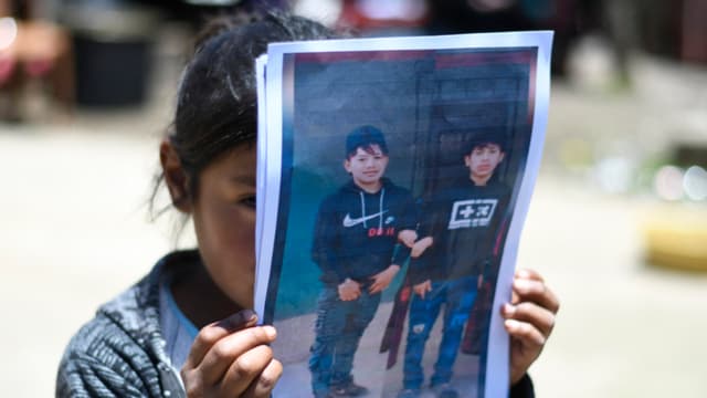 Guatemalteco responsable de la muerte de 53 inmigrantes en un trailer se declara culpable en EE. UU.