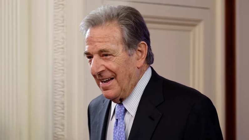 Acusan a Paul Pelosi de un delito menor de atropello y fuga tras un presunto choque contra un vehículo estacionado