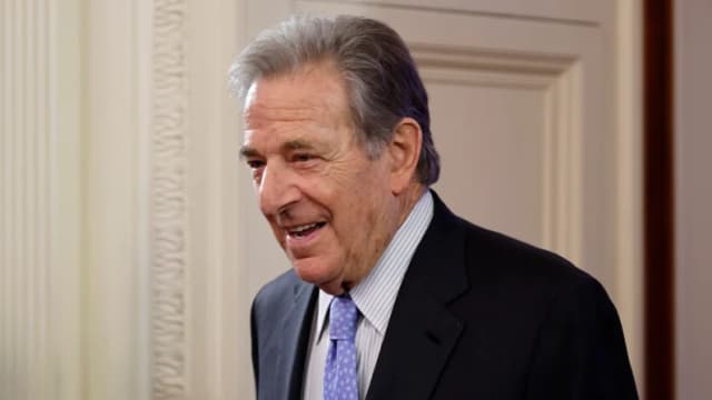Acusan a Paul Pelosi de un delito menor de atropello y fuga tras un presunto choque contra un vehículo estacionado