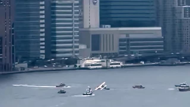 Hidroavión realiza un brusco aterrizaje en el East River de Nueva York, se reportan lesiones leves