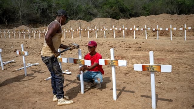 Cifra de muertos por el terremoto en Venezuela supera los 3300
