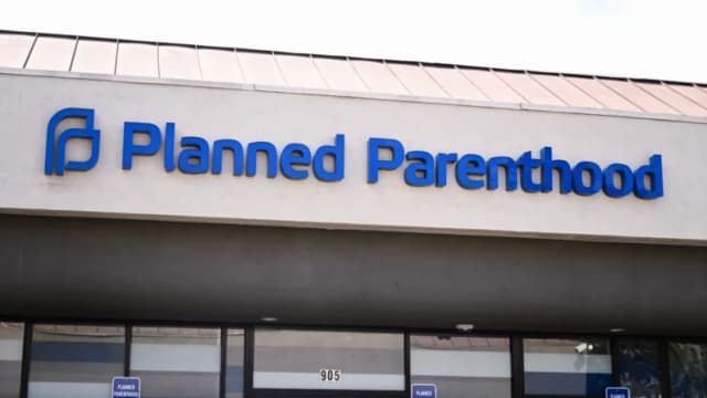 Planned Parenthood recupera fondos de Medicaid tras expirar la prohibición del Congreso