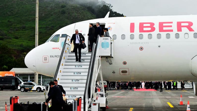 Iberia reanudará el 9 de julio sus vuelos regulares a Venezuela tras los terremotos