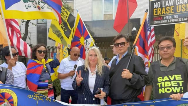 Críticos dicen que ley china de unidad étnica amplía la represión transnacional del PCCh