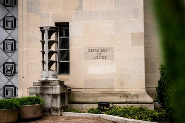 El edificio del Departamento de Justicia en Washington, el 21 de julio de 2025. (Madalina Kilroy/The Epoch Times)