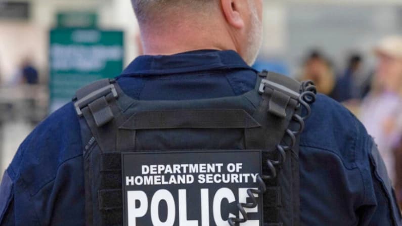 24 niños se reúnen con sus padres y agentes federales capturan a 305 fugitivos