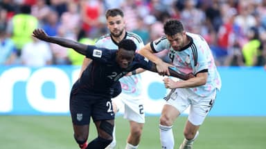 Balogun juega como titular con Estados Unidos contra Bélgica en el Mundial tras quitarle la tarjeta roja