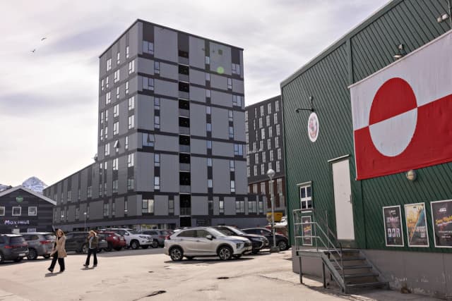 Vista exterior del nuevo consulado estadounidense en Imaneq, la calle principal de Nuuk, Groenlandia, el 20 de mayo de 2026. (Christian Klindt Soelbeck/Ritzau Scanpix/AFP vía Getty Images)