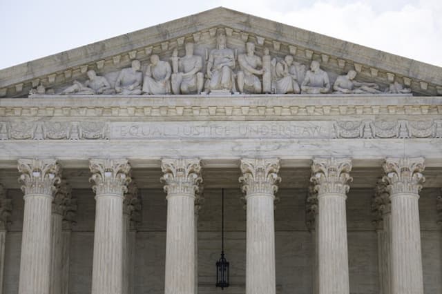 Fachada oeste de la Corte Suprema de Estados Unidos el 29 de junio de 2026 en Washington, D.C. Los magistrados emitieron varias opiniones antes de iniciar su tradicional receso de verano. (Tom Brenner/Getty Images).