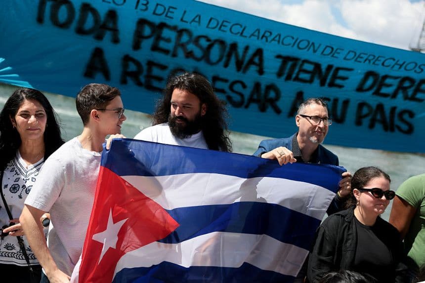 Cuba, ¿quién reconstruirá la nación?: El capital humano como límite estratégico de la transición