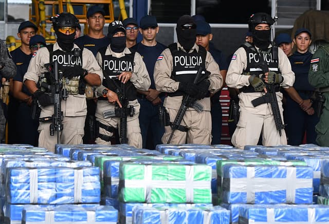 Operativo en el Pacífico Sur deja 5.4 toneladas de droga aseguradas y seis detenidos