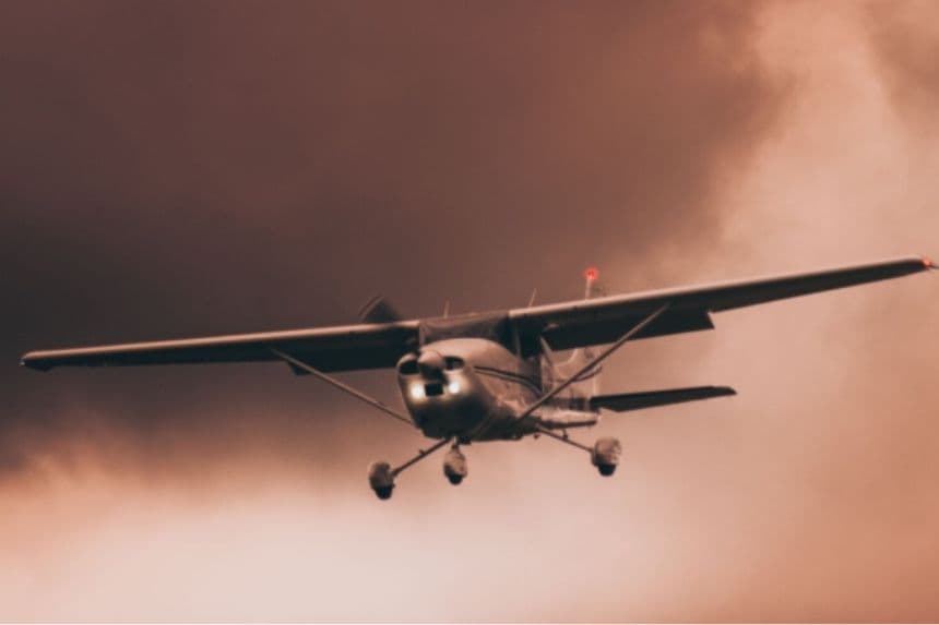 Una foto ilustrativa de un Cessna C-150. (Jarod Barton by Pexels)