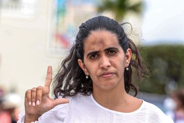 Fotografía de archivo, tomada en febrero de 2022, en la que se captó a Anamelys Ramos -historiadora del arte, activista política y opositora cubana-, durante una entrevista con EFE, en Miami, FL, EE. UU. (EFE/Giorgio Viera)