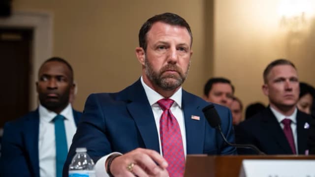 DHS condiciona fondos FEMA a estrictas medidas de seguridad electoral