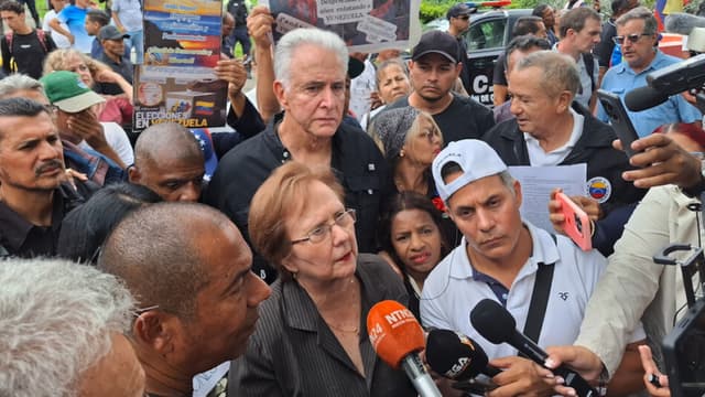 Una junta de gobierno y el regreso de Machado: nueva presión desde las calles de Caracas