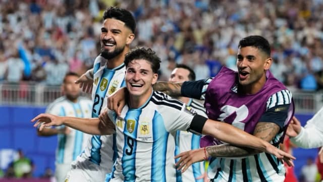 Argentina regresa a semifinales del Mundial tras vencer a Suiza