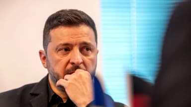 Zelenski inicia investigación tras muerte de 10 residentes en una explosión en depósito de armas