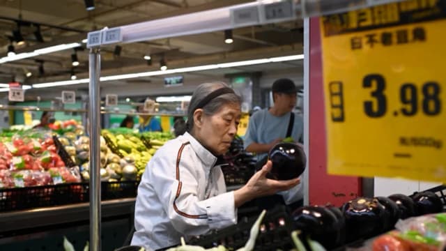Economía China enfrenta doble golpe: el conflicto con Irán y las debilidades estructurales