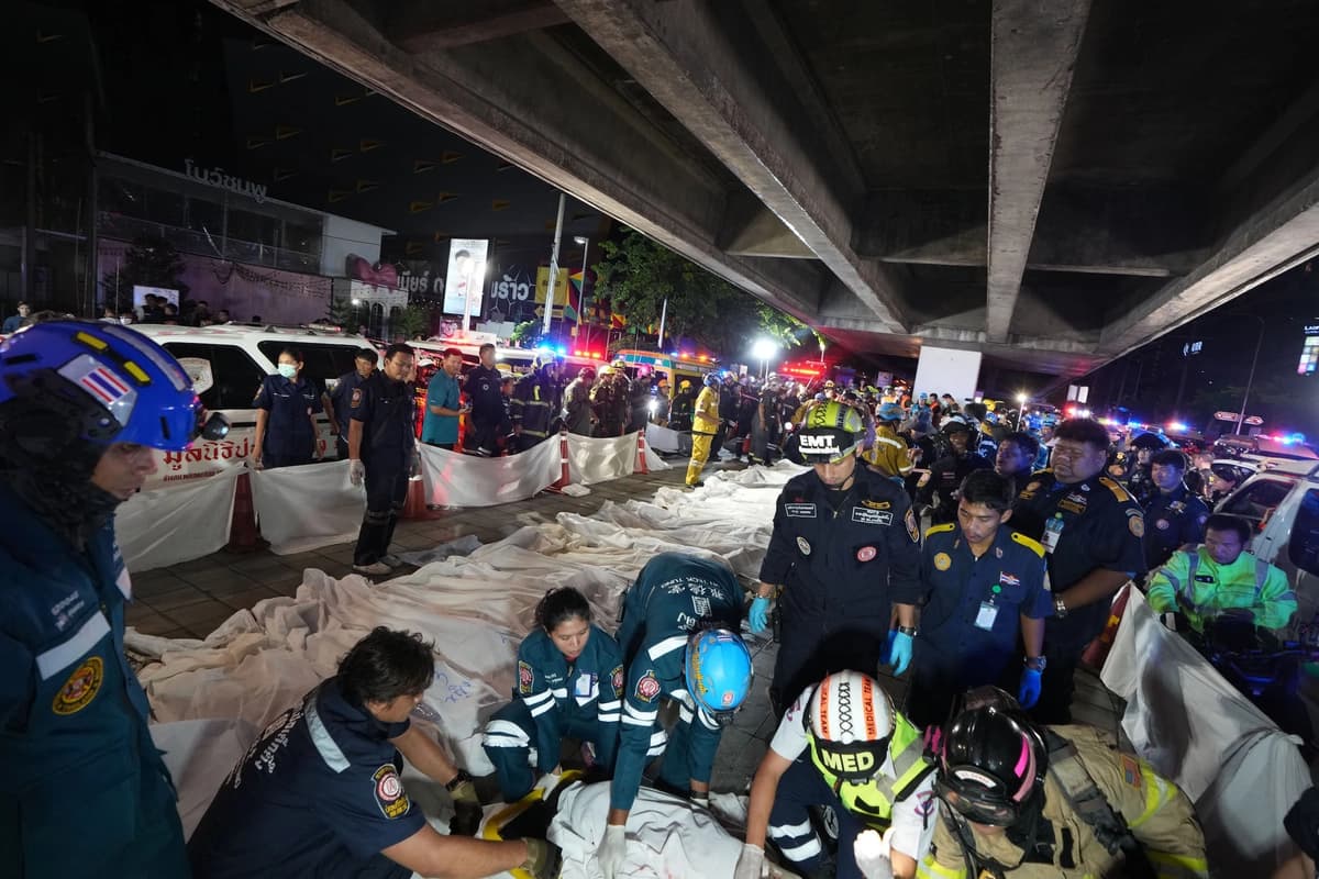 Incendio en un bar de Bangkok deja al menos 27 muertos