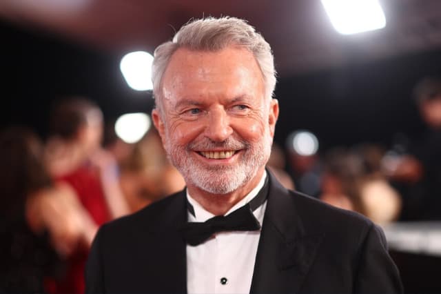 Sam Neill asistirá a la entrega de los Premios AACTA 2025 en Gold Coast, Australia, el 7 de febrero de 2025. (Chris Hyde/Getty Images para AFI).