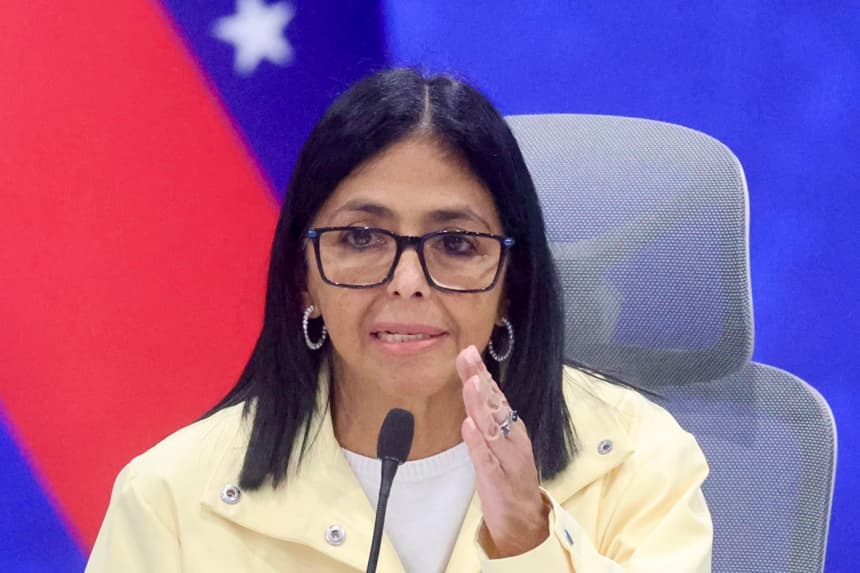 FOTO ARCHIVO. La presidenta encargada de Venezuela, Delcy Rodríguez, durante una rueda de prensa en Caracas (EFE/ Iván Cárdenas)