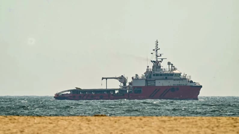 EE. UU. lanza más ataques contra Irán e impone bloqueo naval