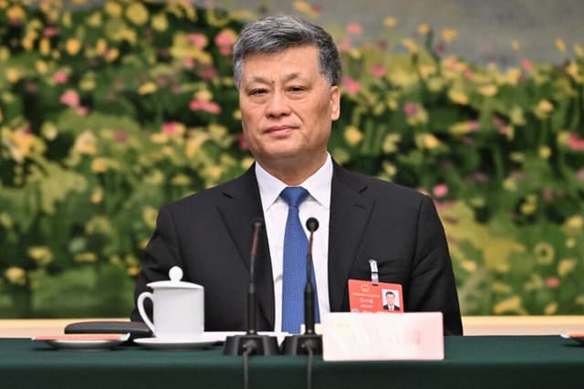 El secretario del Partido Comunista de Xinjiang, Ma Xingrui, asiste a la reunión de la delegación de Xinjiang durante la Asamblea Nacional del Pueblo (CNP) en Pekín el 7 de marzo de 2025. (Adek Berry/ AFP vía Getty Images).