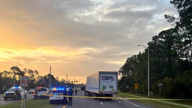 Muere hombre al huir de agentes ICE y ser atropellado por tráiler en Florida