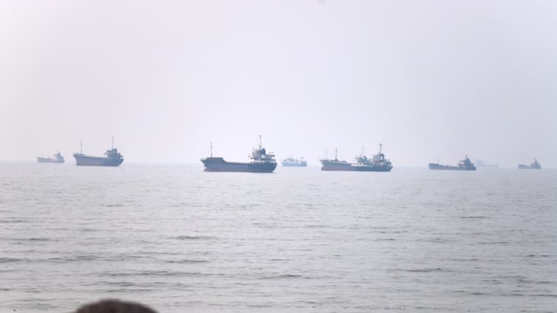 EE. UU. detiene 2 embarcaciones que intentaban burlar bloqueo iraní