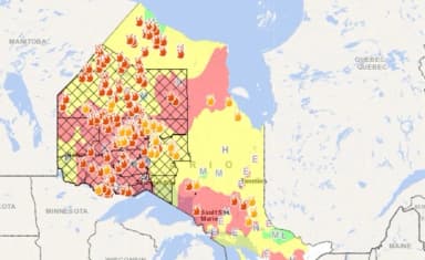 Evacuados y carreteras cerradas por casi 200 incendios en el norte de Ontario