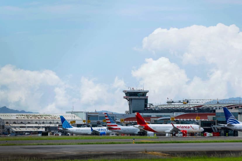 Vista del Aeropuerto Internacional Juan Santamaría de Costa Rica el 24 de septiembre de 2025. (REUTERS/Mayela López)