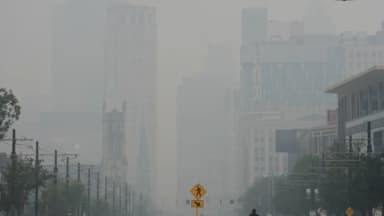 El humo de los incendios forestales provoca alertas sobre la calidad del aire en todo el norte de EE. UU.