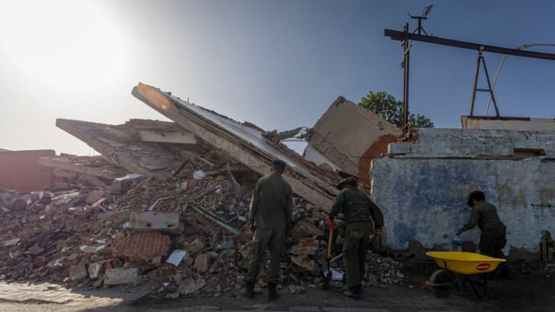 Actualizan a 4930 las víctimas mortales de los terremotos del 24 de junio en Venezuela