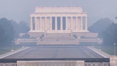 Humo de incendios oscurece el cielo en el norte del Medio Oeste y el noreste de EE. UU.